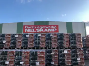 Dakpanvervanging op bezoek Nelskamp fabriek in Schermbeck rondleiding productie keramische dakpannen