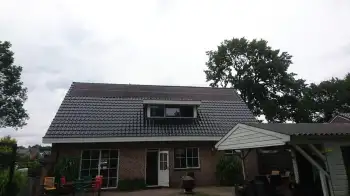 Borger Zonnepanelen geintergreerd in het dak