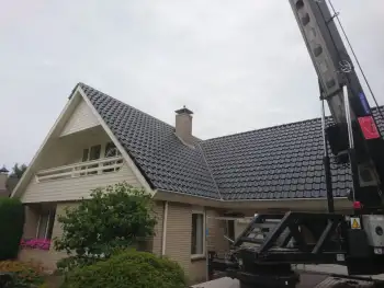 Zonneceldakpannen 1 op 1 vervanging van dakpannen in Beilen