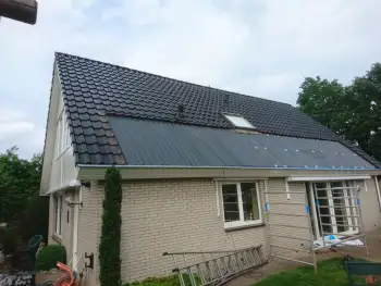 Zonneceldakpannen 1 op 1 vervanging van dakpannen in Beilen