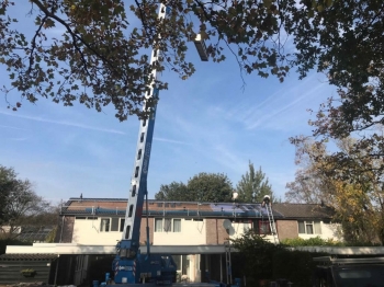 Assen Drie woningen oude betonpannen verwijderen Assen Drie woningen oude betonpannen verwijderen