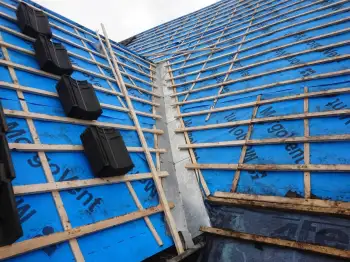 4 woningen in Assen voorzien van nieuwe Koramic vhv dakpannen