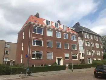 Dakpannen vervangen appartementencomplex VvE in Groningen