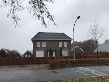 Nieuw weerdinge nieuwe pannen de Madura leikleur en een nieuw dakkapel geplaatst Nieuw weerdinge nieuwe pannen de Madura leikleur en een nieuw dakkapel geplaatst