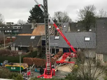 Een woonwijk in Haren collectief voorzien van nieuwe Nelskamp dakpannen