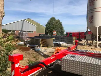 Nieuw-Buinen Boerderij voorzien van dakpanprofielplaten Speelman