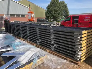 Nieuw-Buinen Boerderij voorzien van dakpanprofielplaten Speelman