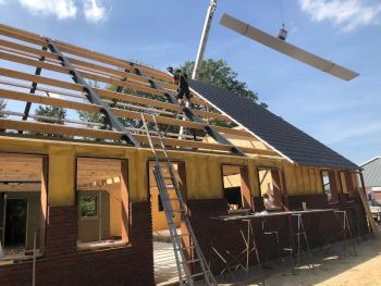 Nieuw-Buinen Boerderij voorzien van dakpanprofielplaten Speelman Nieuw-Buinen Boerderij voorzien van dakpanprofielplaten Speelman