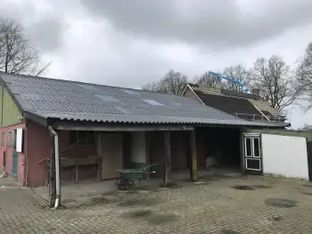 Zevenhuizen de dakpannen van de woning vervangen met Nelskamp H15