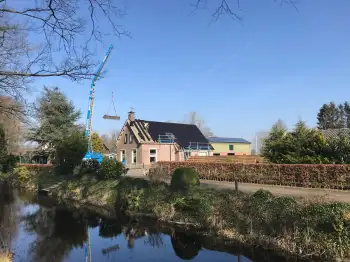 Zevenhuizen de dakpannen van de woning vervangen met Nelskamp H15